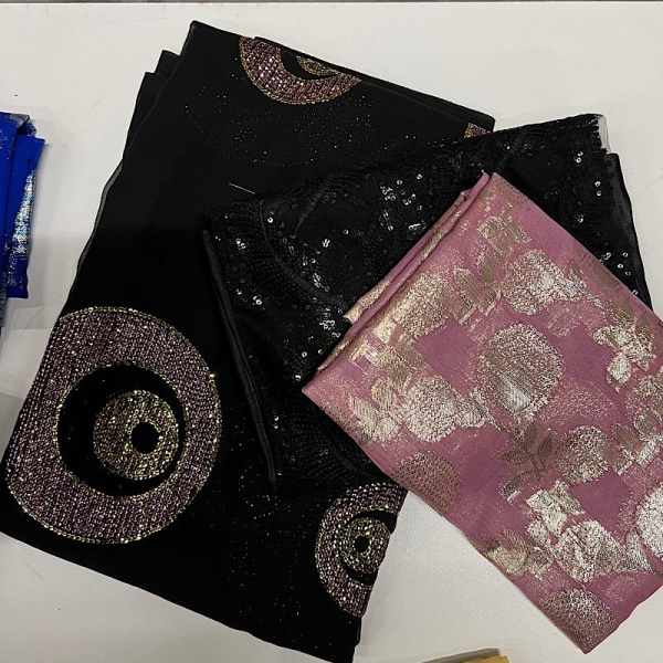 Somalian Dirac pink shiny scarf